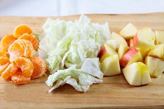 Salad cam táo thanh mát chống ngán cho bữa ăn nhiều đạm