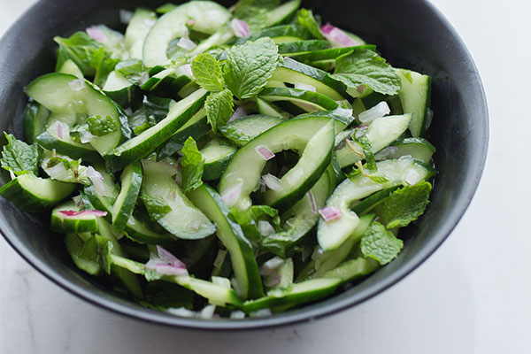 Salad dưa chuột bạc hà thanh mát cho bữa ăn nhiều đạm
