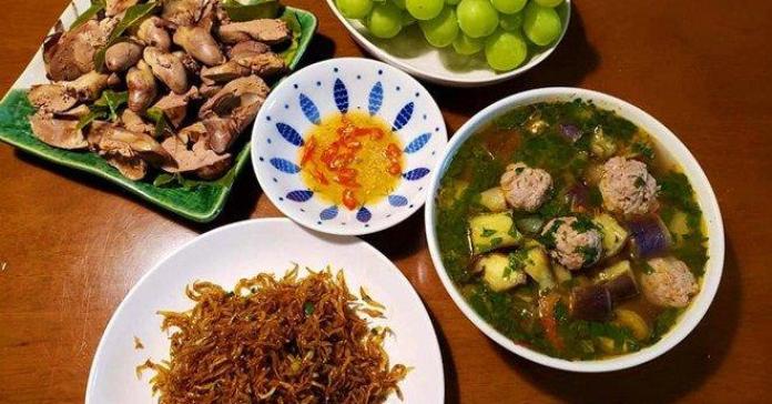 Sống ở Nhật không nhiều đồ Việt nhưng 8X vẫn nấu đủ món quê nhà, chồng ăn tấm tắc