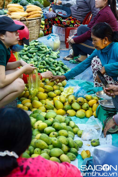 Thân thương chợ quê Nha Trang