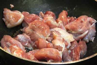 Thịt gà ram đậm đà đưa cơm