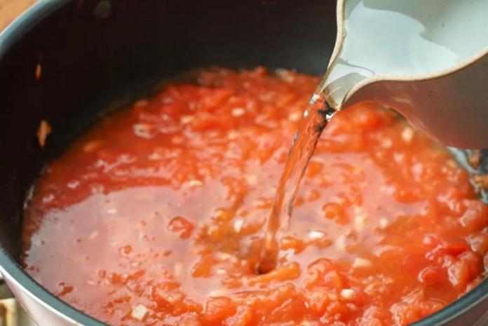 Thịt viên sốt cà chua, món ăn cực đơn giản khiến cả nhà vét sạch nồi