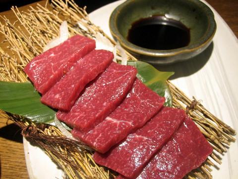Tinh trùng cá, thịt ngựa sống và 9 món chỉ người Nhật mới nghĩ ra