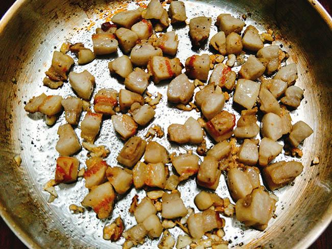 Tóp mỡ lắc muối ớt làm cực dễ mà ăn ngon quên sầu