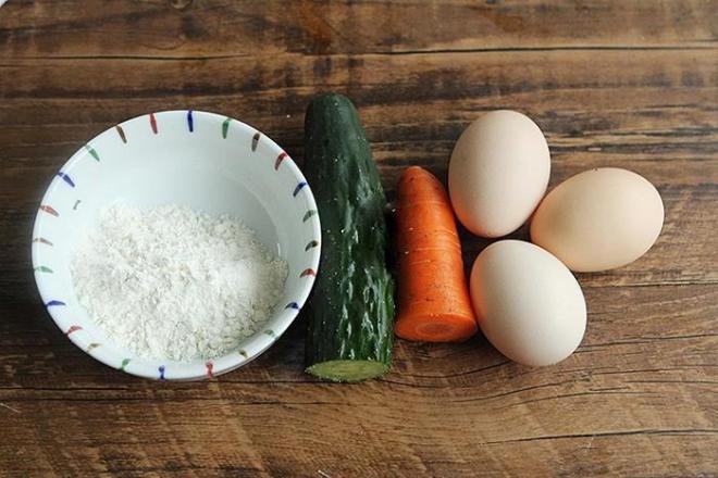 Trứng không chỉ làm món mặn, đem cuốn thế này được bữa sáng siêu bổ dưỡng