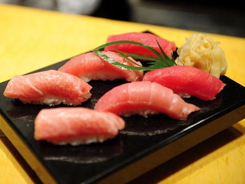 Từ chấm tương đến thêm mù tạt, lỗi cơ bản thưởng thức sushi đúng điệu