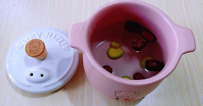 Tự nấu nước trà gừng phòng trừ cảm cúm mỗi khi giao mùa