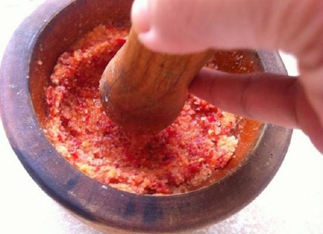 Mực nướng sa tế, muối ớt ngon với cách làm đơn giản