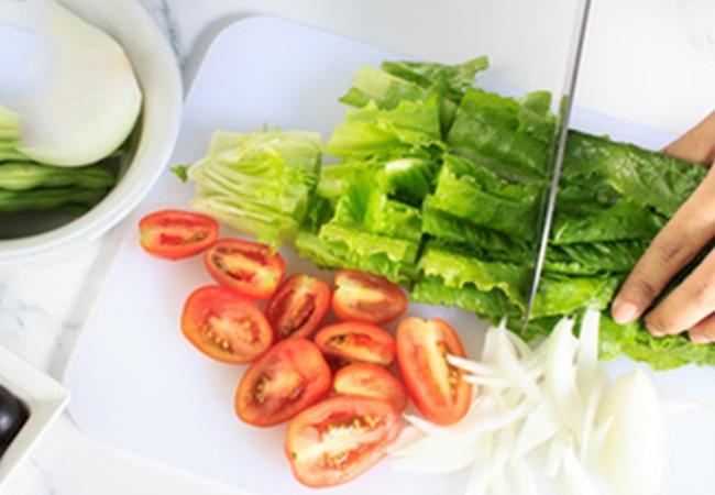 4 cách làm salad cá ngừ ngon bổ dưỡng đơn giản tại nhà