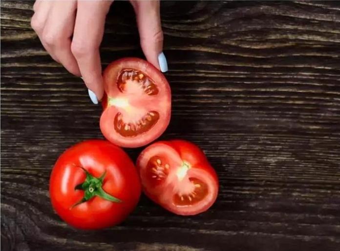 Hạt cà chua có độc không? Có nên ăn hạt cà chua?