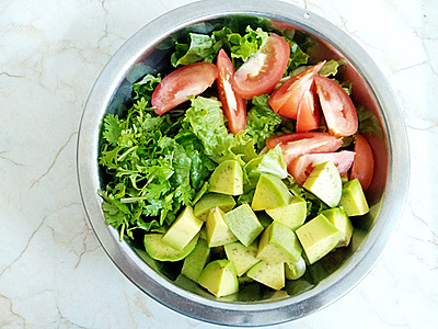 Salad rau quả ngon miệng dễ làm
