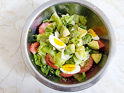 Salad rau quả ngon miệng dễ làm