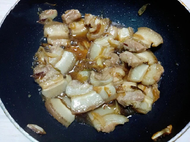 Khoe món thịt kho, Tăng Thanh Hà khiến ai cũng trầm trồ vì nước trong veo và đây là 3 cách kho thịt ngon như cách nàng dâu hào môn nấu