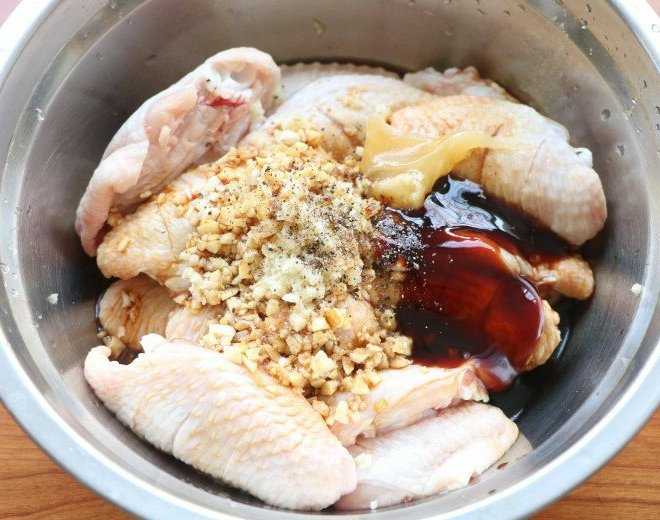 Cánh gà không chỉ để nhậu, nấu kiểu này được món ăn với cơm ngon bất chấp
