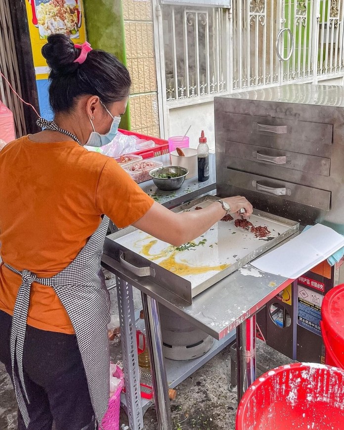 Tiệm bánh cuốn Quảng Đông bán 'không kịp trở tay'
