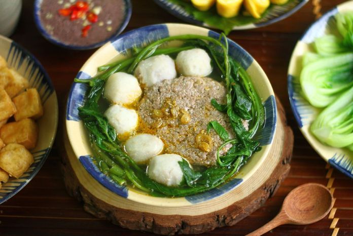 Canh cua khoai sọ rau muống - gợi nhớ hương vị xưa