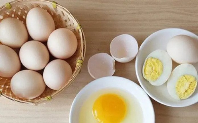 Luộc trứng gà theo cách này không khác gì rước bệnh vào nhà
