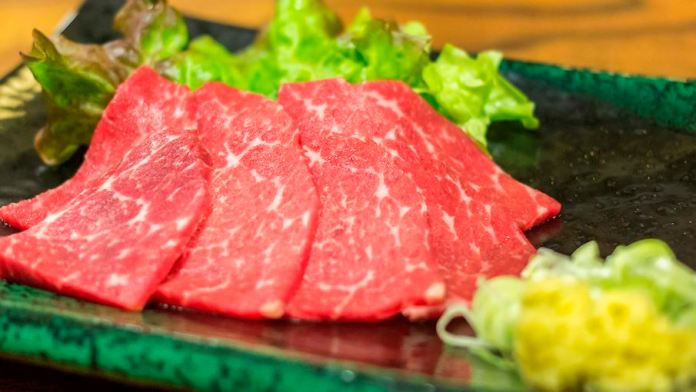 6 món thịt sống nổi tiếng nhất châu Á
