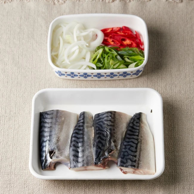 Bữa cơm đơn giản mà đủ chất với món cá thu kho kim chi