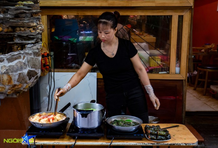 Quán cơm nhà 'chuẩn vị mẹ nấu' đắt khách ở Hà Nội