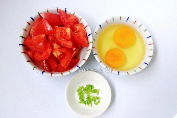 Trứng bác cà chua dễ làm mà nhiều người vẫn mắc lỗi sơ đẳng, đầu bếp nói ngon - dở đều nằm ở 3 điểm này