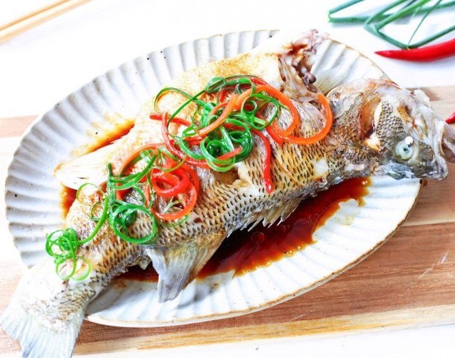 Loại cá thịt ngọt ít xương, giá ở mức trung bình đem nấu kiểu này được món ngon thanh mát không hề tanh cho ngày hè