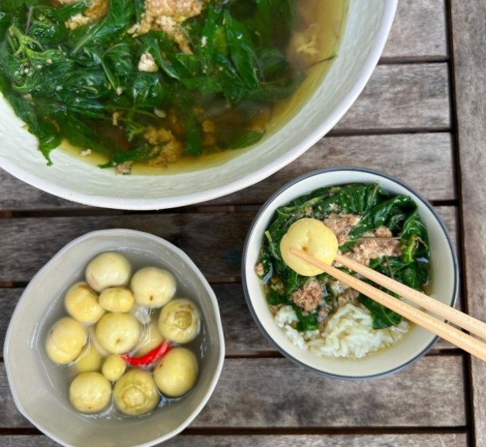 Những món ăn thuần Việt trong mâm cơm hàng ngày của Tăng Thanh Hà khiến fan mê mẩn
