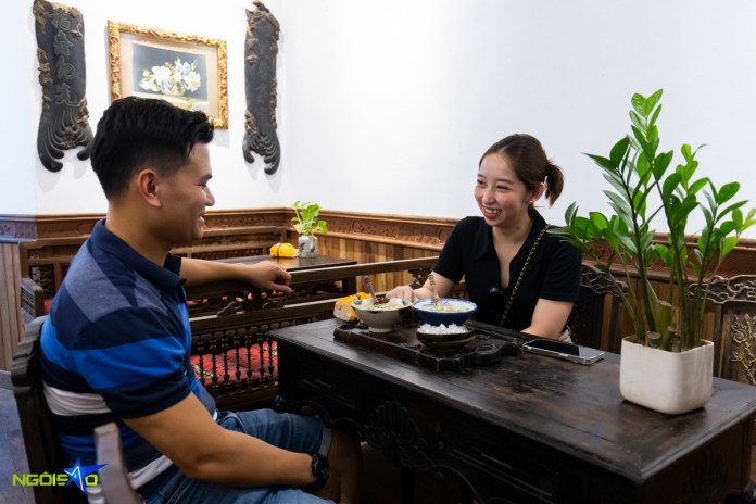 Quán chè 23 năm trong không gian cổ được ưa thích ở Hà Nội
