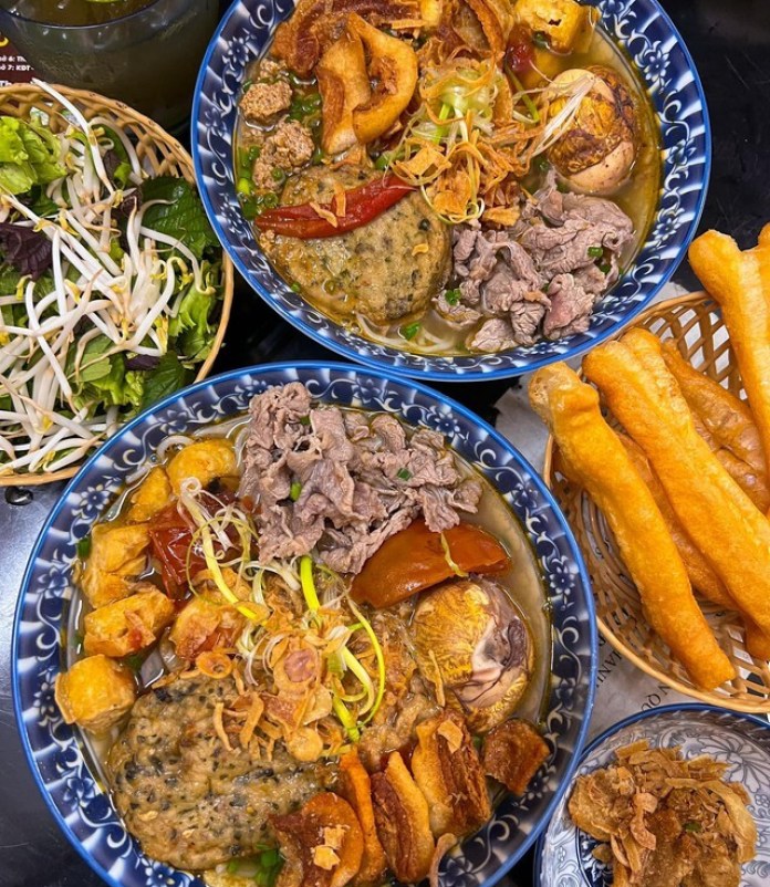 Tổng hợp những món ăn đang được săn lùng khắp Hà Nội