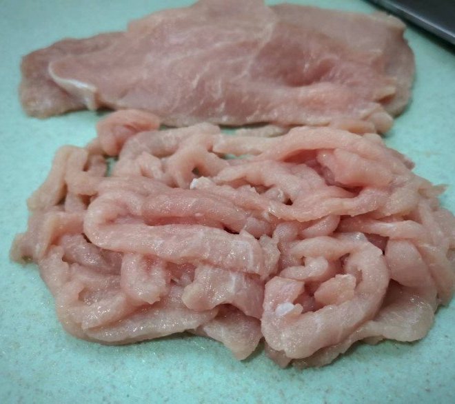 Cách làm thịt lợn xào cần tây thơm ngon, đậm đà