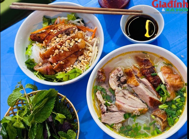 Ngày mưa mát trời, đừng quên foodtour Hà Nội với những món ăn ngon hấp dẫn